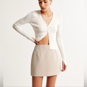 The a&f scarlett mini skort Tan